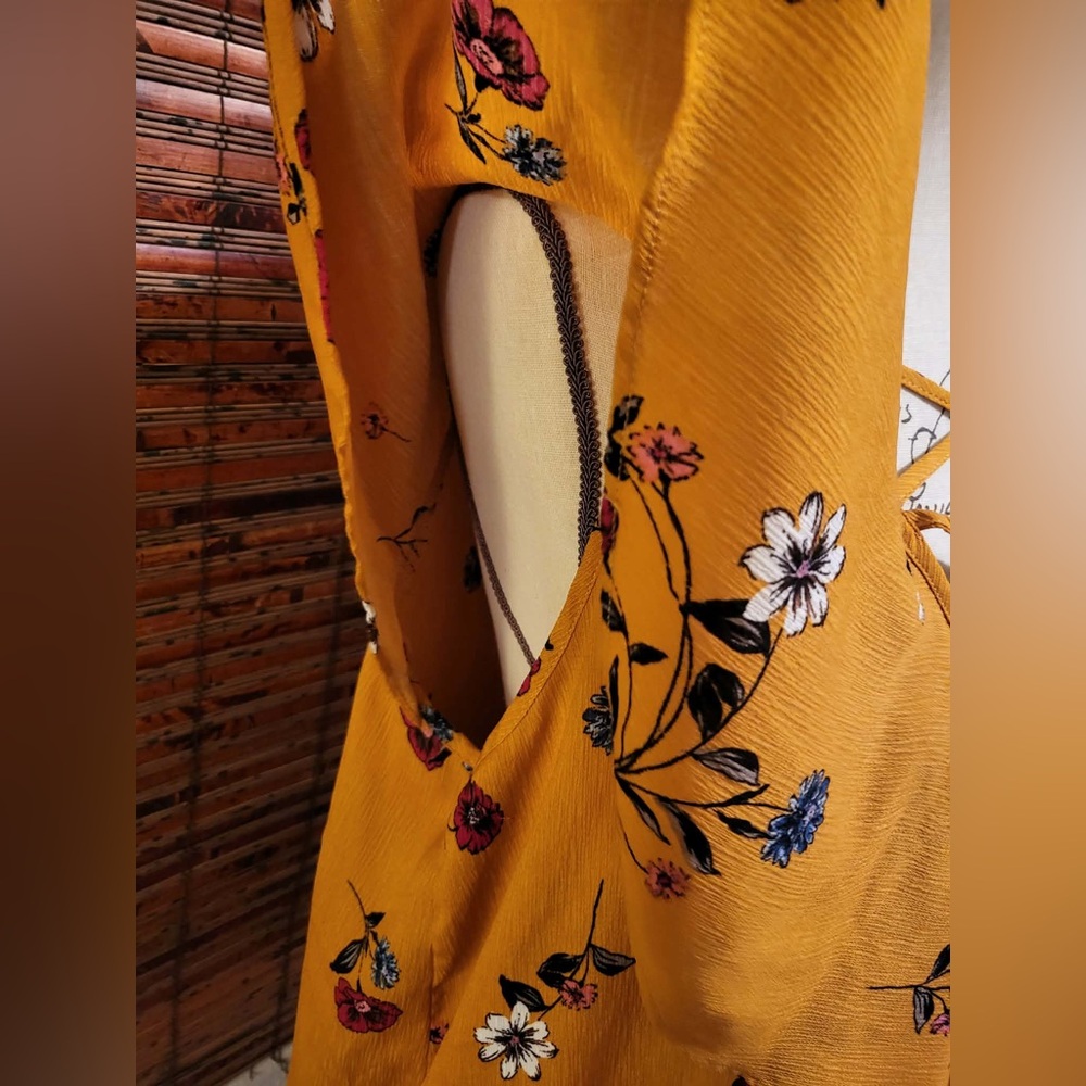 Tempted Mustard Floral Blouse - Picture 4 of 5